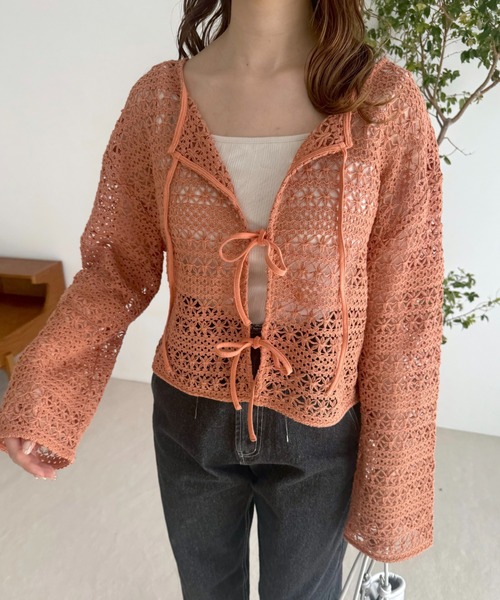 mysty woman（ミスティウーマン）の「【WEB限定】透かし編みリボンカーディガン  113918（カーディガン/ボレロ・レディース・ブラック/オフホワイト/オレンジ・FREE）」の21枚目の写真