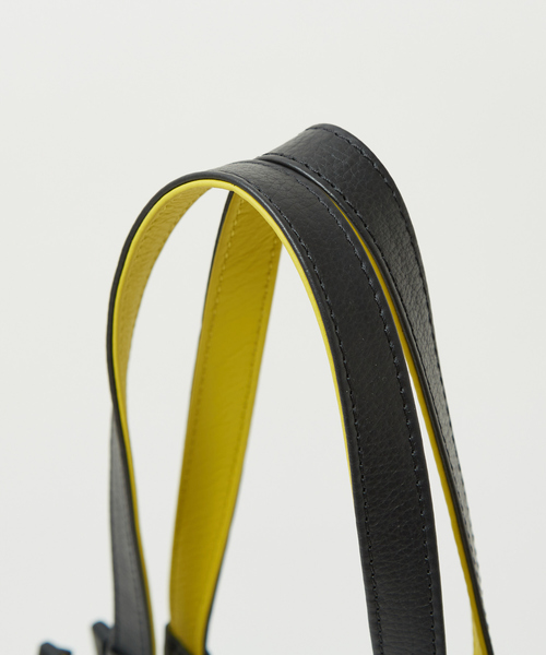 alfredoBANNISTER（アルフレッドバニスター）の「【SEEKER別注】  コンビネーショントートバッグ（トートバッグ・メンズ・ライム/グリーン/キャメル・フリー）」の6枚目の写真