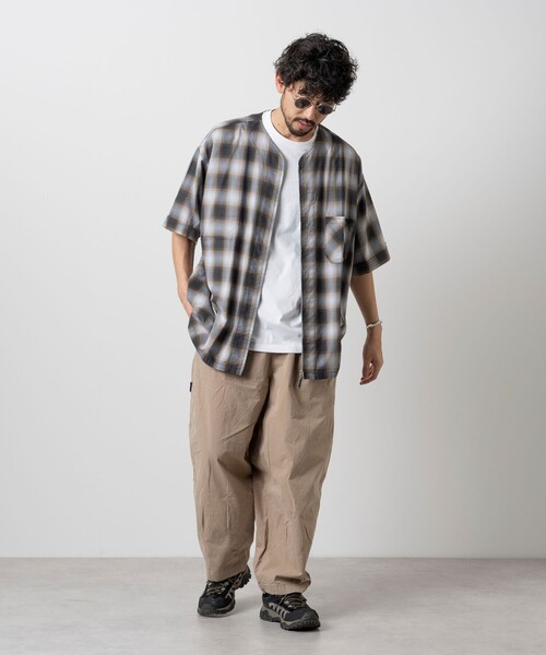 HINSON（ヒンソン）の「HINSON/ヒンソン フルジップカーデ ショートスリーブシャツ/オンブレチェック/半袖（シャツ/ブラウス・メンズ・ブラウン/ホワイト/ブラック・LARGE/MEDIUM）」の17枚目の写真