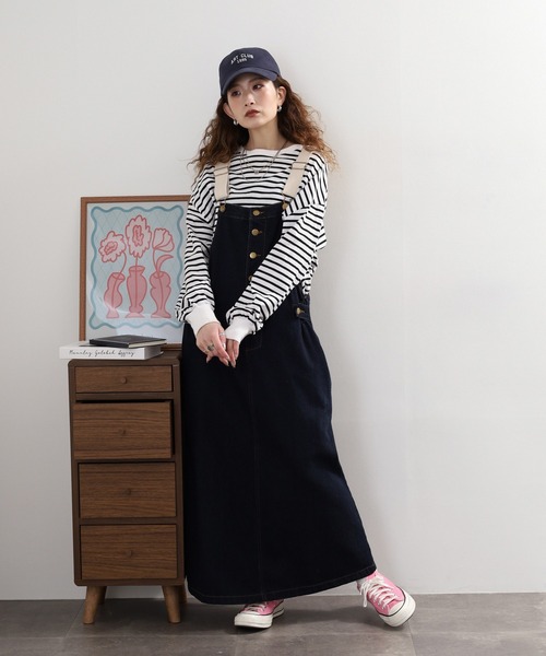 atONE(アットワン)の「atONE 配色ショルダーデニムサロペットパンツ&スカート(サロペット/オーバーオール・レディース・ネイビー/ワンウォッシュ/ネイビー系/ブルー系その他6/ダークインディゴブルー・LL/3L/4L/L/M/MEDIUM/X-LARGE/LARGE/XXX-LARGE/XX-LARGE)」の1枚目の写真