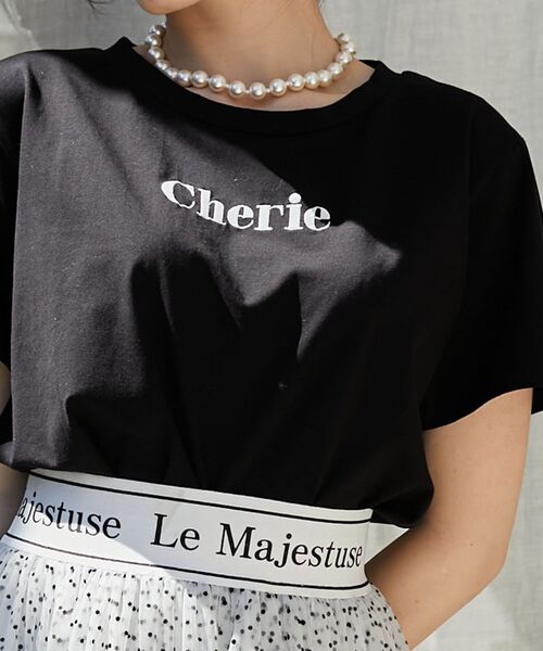 MAJESTIC LEGON(マジェスティックレゴン)の「エンブロイダリーロゴクロップドT(Tシャツ/カットソー・レディース・レッド/ブラック/ピンク/ブラック系その他/ピンク系その他2/イエロー・MEDIUM)」の2枚目の写真