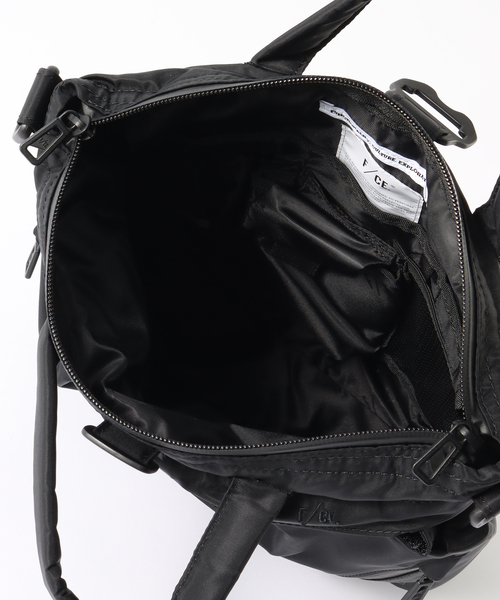 F/CE. (エフシーイー)の「F/CE. / エフシーイー RECYCLE TWILL SMALL HELMET FRT33241B0002(ショルダーバッグ・メンズ・カーキ/ブラック・FREE)」の7枚目の写真
