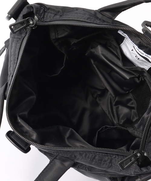 F/CE. (エフシーイー)の「F/CE. / エフシーイー RECYCLE TWILL SMALL HELMET FRT33241B0002(ショルダーバッグ・メンズ・カーキ/ブラック・FREE)」の10枚目の写真