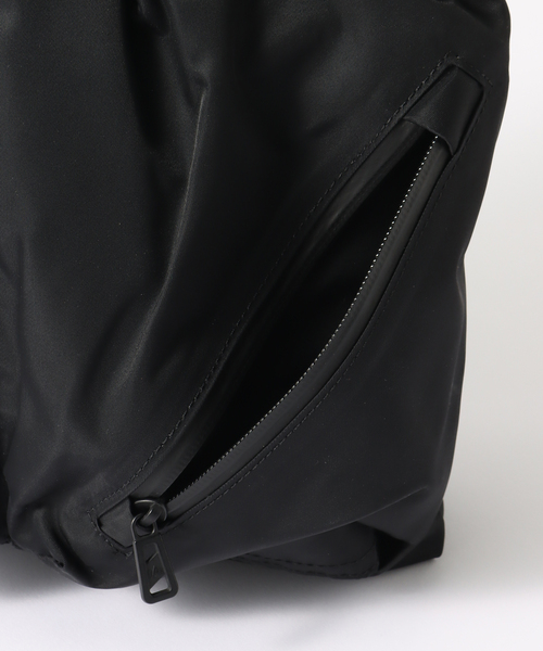 F/CE. (エフシーイー)の「F/CE. / エフシーイー RECYCLE TWILL SMALL HELMET FRT33241B0002(ショルダーバッグ・メンズ・カーキ/ブラック・FREE)」の19枚目の写真