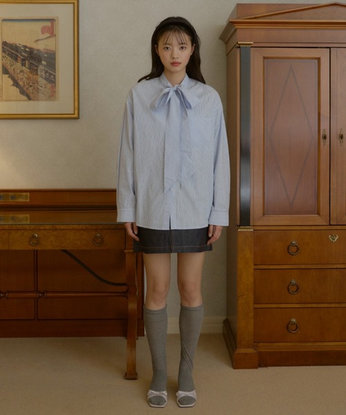 GIUNON（ジウノン）の「collarless tie neck shirt / カラーレスタイネックシャツ（シャツ/ブラウス・レディース・ブルー/ホワイト・FREE）」の22枚目の写真