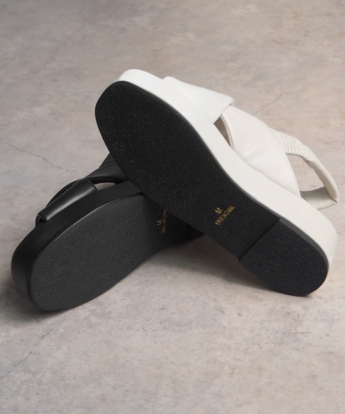 minia(ミニア)の「厚底クロスパフサンダル(サンダル・レディース・ブラック/シルバー/アイボリー・S/M/L/LL)」の20枚目の写真