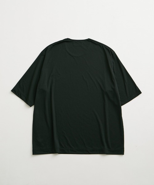 ADAM ET ROPE'(アダムエロペ)の「【REPREVE(R)/リプリーブ】ミニマル ネック スタンダード Tシャツ / 吸水速乾(Tシャツ/カットソー・メンズ・チャコールグレー/ブラック/ホワイト/グリーン系その他2・L/M)」の9枚目の写真