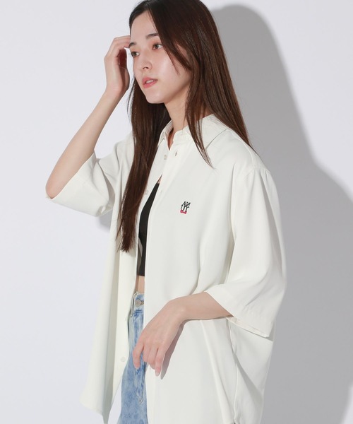 Anui（アニュイ）の「【UNISEX/あやせりんてコラボ】ロゴ２ＷＡＹシャツ（シャツ/ブラウス・レディース・オフホワイト・MEDIUM）」の6枚目の写真