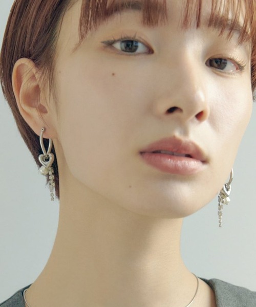 GOLDY(ゴールディ)の「【GOLDY】2WAY ハートキーチャーム ピアス / 1240403(ピアス(両耳用)・レディース・ブラック/シルバー/ゴールド・FREE)」の3枚目の写真