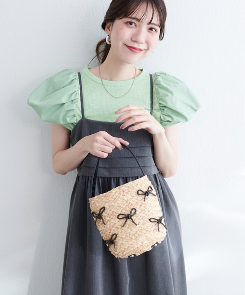 natural couture(ナチュラルクチュール)の「シアーラメテレコボリューム袖TOPS(Tシャツ/カットソー・レディース・ライトグレー/ブラック/ミント/アイボリー・FREE)」の22枚目の写真