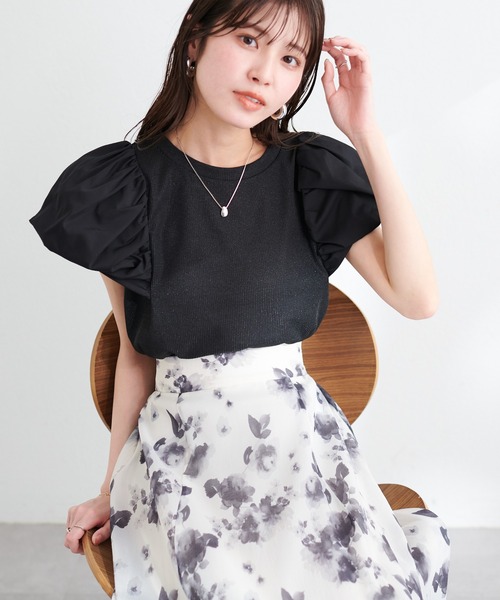 natural couture(ナチュラルクチュール)の「シアーラメテレコボリューム袖TOPS(Tシャツ/カットソー・レディース・ライトグレー/ブラック/ミント/アイボリー・FREE)」の10枚目の写真