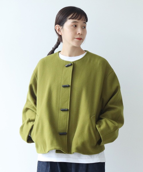 美品 yuni 24AW ウールスーパー100 トグルボタン ショートコート yuni（ユニ ）の「ウールスーパー100 トグルボタン ショートコート