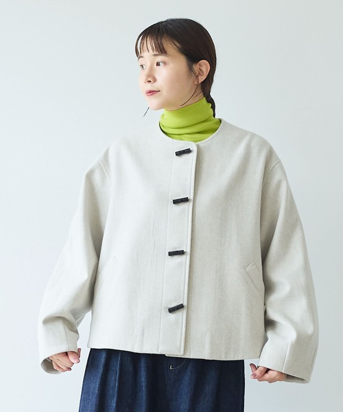 美品 yuni 24AW ウールスーパー100 トグルボタン ショートコート yuni（ユニ ）の「ウールスーパー100 トグルボタン ショートコート