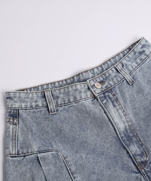 AMELY(エミリー)の「サイドフレアデニムパンツ(デニムパンツ・レディース・ブルー/ブラック/ホワイト・M/L)」の10枚目の写真