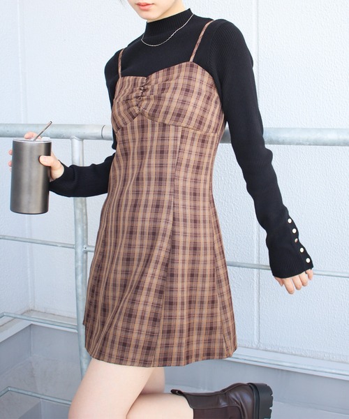 SpRay（スプレイ）の「チェックミニキャミワンピース（ワンピース・レディース・ダークブラウン/ネイビー/ダークグリーン/ブラウン・FREE）」の3枚目の写真