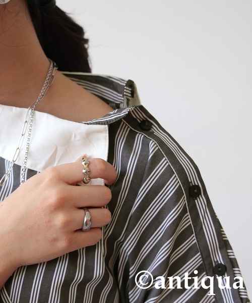 antiqua(アンティカ)の「アシメストライプシャツ(シャツ/ブラウス・レディース・ブラック・ONESIZE)」の3枚目の写真