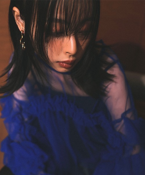 at.(アット)の「【at.】ayumi フラワーフープピアス(ピアス(両耳用)・レディース・シルバー/ゴールド・FREE)」の9枚目の写真