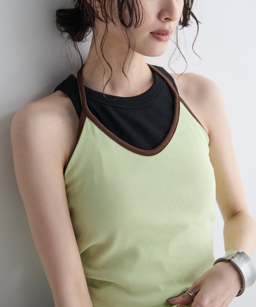 MERLOT（メルロー）の「パイピングホルターネックキャミソール（キャミソール・レディース・ホワイト/イエロー/パープル・FREE）」の3枚目の写真