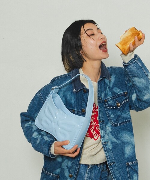 FREAK'S STORE(フリークスストア)の「YMYM × FREAK'S STORE/ワイエムワイエム 別注 Butterfly Bag/別注 バタフライバッグ(ハンドバッグ・レディース・サックスブルー/ブラック・ONE SIZE)」の2枚目の写真