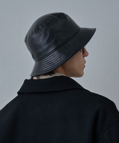 COLONY 2139(コロニートゥーワンスリーナイン)の「シンセティックレザーバケットハット(ハット・メンズ・ブラック・FREE)」の1枚目の写真