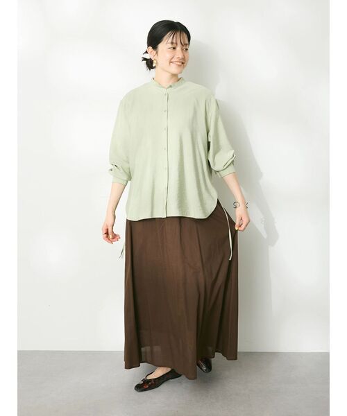 CRAFT STANDARD BOUTIQUE（クラフトスタンダードブティック）の「レーヨントロミサイドリボンチュニック（シャツ/ブラウス・レディース・ライトグリーン/アイボリー/ブラウン/ネイビー・FREE）」の13枚目の写真