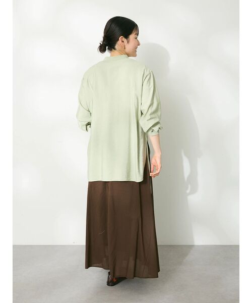 CRAFT STANDARD BOUTIQUE（クラフトスタンダードブティック）の「レーヨントロミサイドリボンチュニック（シャツ/ブラウス・レディース・ライトグリーン/アイボリー/ブラウン/ネイビー・FREE）」の15枚目の写真