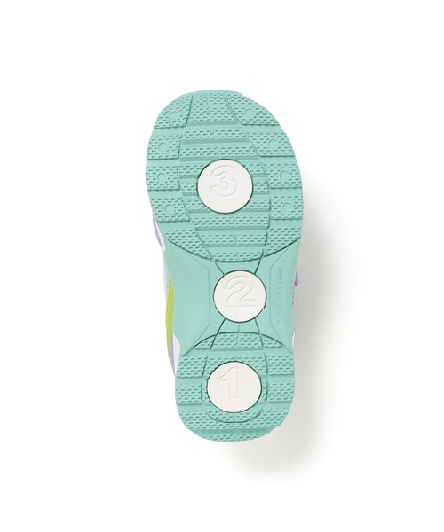 IFME（イフミー）の「KIDS｜IFME joob super 太ベルトスニーカー B（スニーカー・キッズ・ブルー/ホワイト・16.5cm/17.5cm/18.5cm/15.5cm/19.0cm/20.0cm/21.0cm/20.5cm/19.5cm/15.0cm/16.0cm/17.0cm/18.0cm）」の10枚目の写真