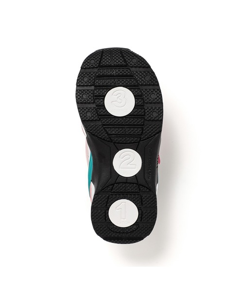 IFME（イフミー）の「KIDS｜IFME joob super 太ベルトスニーカー B（スニーカー・キッズ・ブルー/ホワイト・16.5cm/17.5cm/18.5cm/15.5cm/19.0cm/20.0cm/21.0cm/20.5cm/19.5cm/15.0cm/16.0cm/17.0cm/18.0cm）」の18枚目の写真