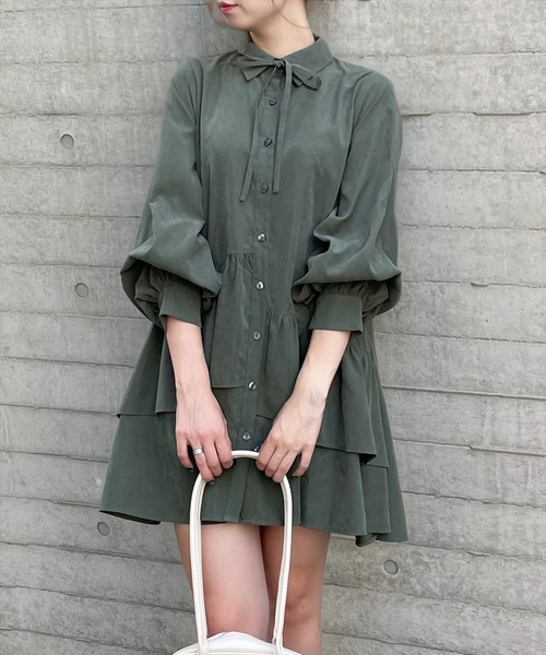 clear（クリア）の「【低身長用サイズ有】ピーチ起毛リボン付きアシメフリルシャツワンピース[着回し力抜群 ガーリー]≪再入荷≫（ワンピース・レディース・サックスブルー/グリーン/サンドベージュ/モカ・F/XS）」の3枚目の写真