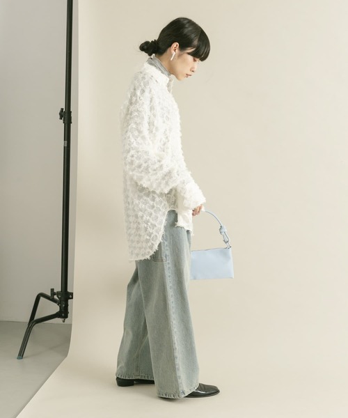 KBF（ケイビーエフ）の「フロントギャザーフェザーシャツ（シャツ/ブラウス・レディース・ブラック/オフホワイト/ブルー・ONE）」の9枚目の写真