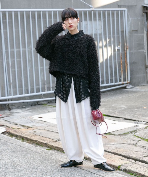 KBF（ケイビーエフ）の「フロントギャザーフェザーシャツ（シャツ/ブラウス・レディース・ブラック/オフホワイト/ブルー・ONE）」の21枚目の写真