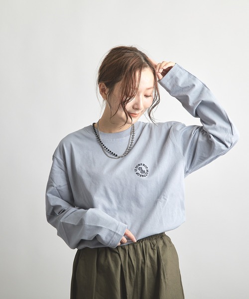 B'day(ビーデイ)の「ヘヴィウェイト天竺 刺繍 長袖 クルーネック(Tシャツ/カットソー・レディース・サックスブルー/ブラック/ホワイト・LARGE/MEDIUM)」の15枚目の写真