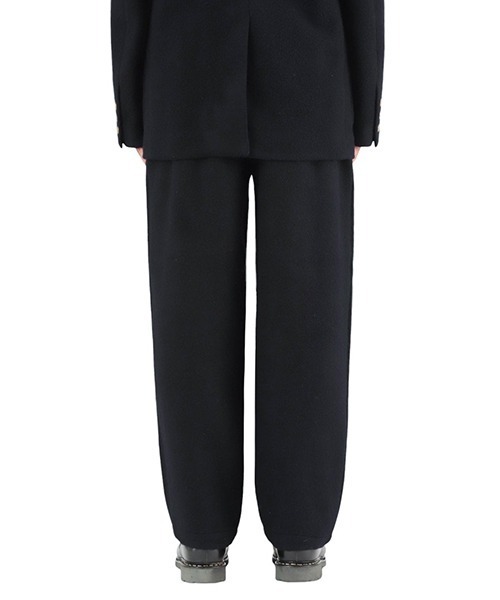 marka（マーカ）の「marka / マーカ：COCOON WIDE EASY PANTS - sp130's wool napping -：M24C-14PT01C[COR]（その他パンツ・メンズ・ダークネイビー・2）」の8枚目の写真