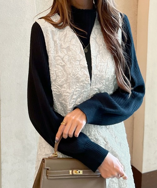 潜んだ華やかさをプラス。ジャガードフラワーワンピース(ワンピース)|Futier land(フューティアランド) 潜んだ華やかさをプラス。ジャガードフラワーワンピース(ワンピース)|Futier land(フューティアランド)