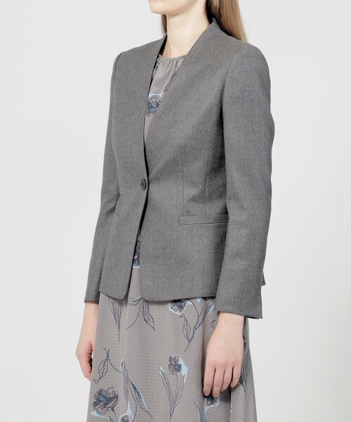 EPOCA(エポカ)の「ストレッチウールフラノ Vカラージャケット(ノーカラージャケット・レディース・グレー系その他/ベージュ・40/38/42)」の7枚目の写真