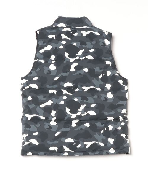 A BATHING APE（アベイシングエイプ）の「CITY CAMO REVERSIBLE DOWN