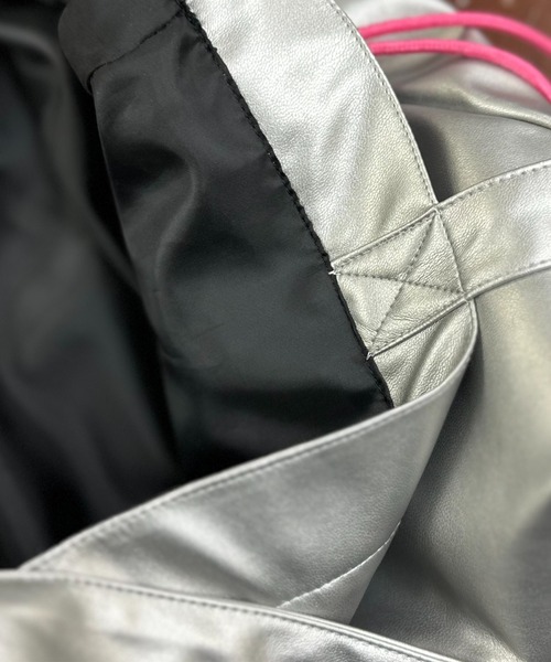 mi via loca（ミヴィアロカ）の「【2WAY！】 フェイクレザー トートバッグ（トートバッグ・レディース・ブラック/ピンク/シルバー/ピンク系その他・FREE）」の9枚目の写真