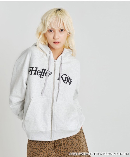 atmos pink(アトモスピンク)の「HELLO KITTY x atmos pink Double Open-end Zipper Parka / ハローキティ × アトモス ピンク ダブル オープンエンド ジッパー パーカー 【SP】(パーカー・レディース・グレー/ブラック・FREE)」の2枚目の写真