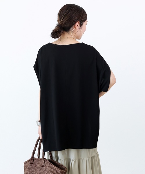 Aletta vita(アレッタビータ)の「ドライタッチボートネックドルマンプルオーバー(Tシャツ/カットソー・レディース・ブラック/オフホワイト・FREE)」の16枚目の写真
