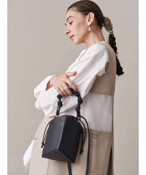 UN3D.（アンスリード）の「TRIANGLE KNOT MINI BAG / トライアングルノットミニバッグ（ショルダーバッグ・レディース・ブラック/シルバー・FREE）」の17枚目の写真