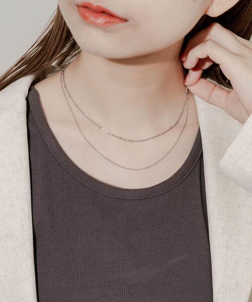 SMELLY(スメリー)の「ステンレスミニボール2レイヤードネックレス(ネックレス・レディース・シルバー/ゴールド・-)」の3枚目の写真