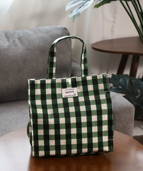 ROOTOTE(ルートート)の「ROOTOTE ラミネート加工ミニトートBAG(トートバッグ・レディース・B/A/C/レッド系その他/グレー系/ブラック系/ピンク系1/イエロー系/ホワイト系/グリーン系・FREE)」の5枚目の写真
