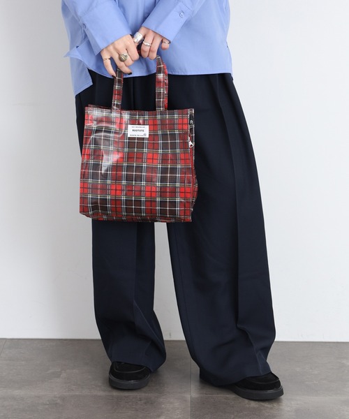 ROOTOTE(ルートート)の「ROOTOTE ラミネート加工ミニトートBAG(トートバッグ・レディース・B/A/C/レッド系その他/グレー系/ブラック系/ピンク系1/イエロー系/ホワイト系/グリーン系・FREE)」の22枚目の写真