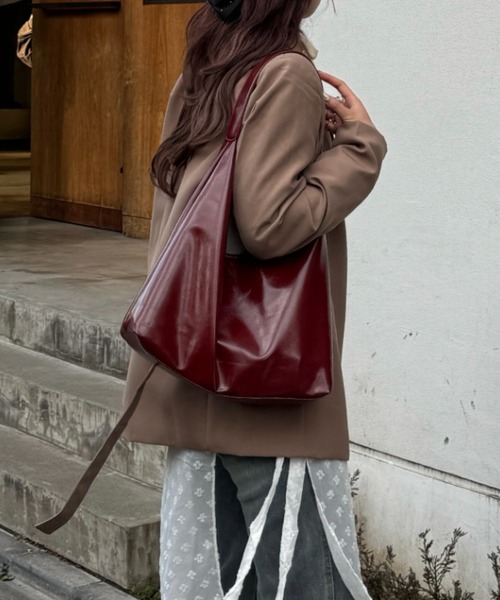 efill（エフィル）の「ワイド ベルト レトロ トートバッグ / ショルダーバッグ（ショルダーバッグ・レディース・レッド/ブラウン・FREE）」の13枚目の写真