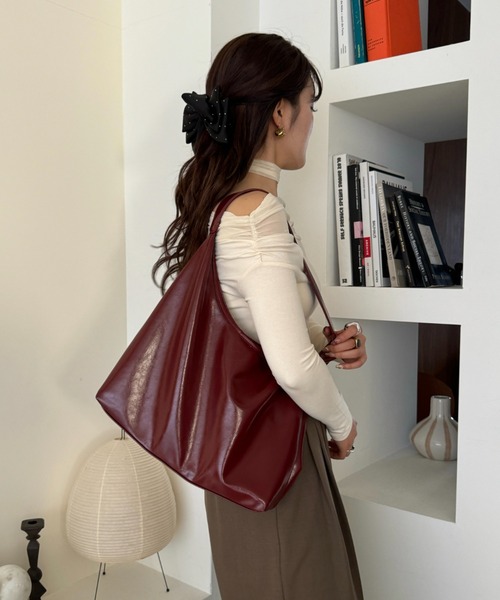 efill（エフィル）の「ワイド ベルト レトロ トートバッグ / ショルダーバッグ（ショルダーバッグ・レディース・レッド/ブラウン・FREE）」の5枚目の写真