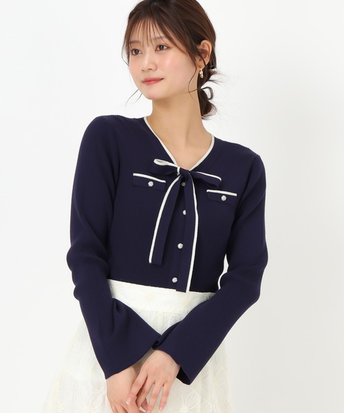 MISCH MASCH（ミッシュマッシュ）の「配色ボウタイビジューニット（ニット/セーター・レディース・ホワイト/ネイビー/イエロー・ﾌﾘ-）」の8枚目の写真