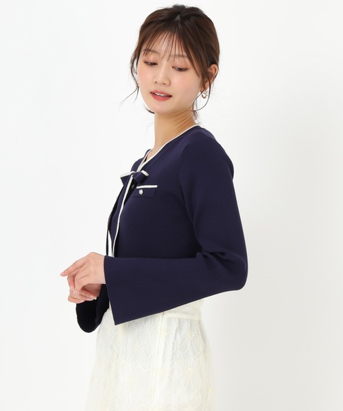 MISCH MASCH（ミッシュマッシュ）の「配色ボウタイビジューニット（ニット/セーター・レディース・ホワイト/ネイビー/イエロー・ﾌﾘ-）」の13枚目の写真