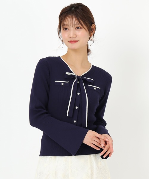 MISCH MASCH（ミッシュマッシュ）の「配色ボウタイビジューニット（ニット/セーター・レディース・ホワイト/ネイビー/イエロー・ﾌﾘ-）」の10枚目の写真