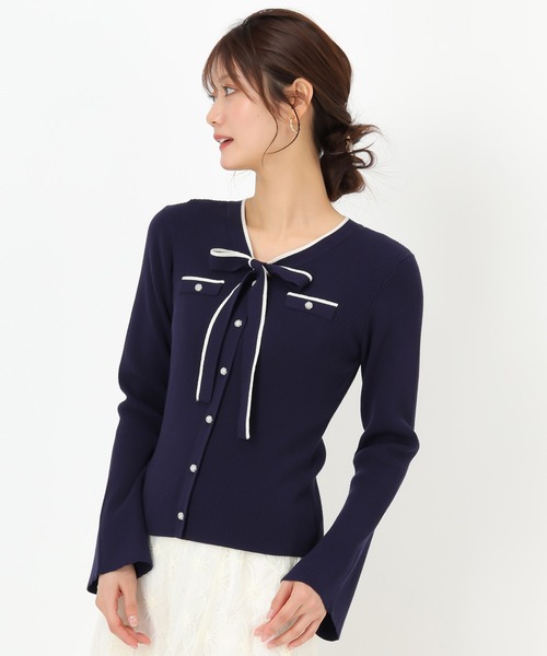 MISCH MASCH（ミッシュマッシュ）の「配色ボウタイビジューニット（ニット/セーター・レディース・ホワイト/ネイビー/イエロー・ﾌﾘ-）」の12枚目の写真