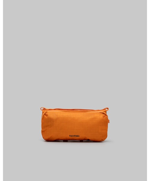 Topologie（トポロジー）の「Bottle Sacoche Medium ボトルサコッシュ【バッグ単体】（ショルダーバッグ・レディース・シルバー/ベージュ/モスグリーン/ブラック/ホワイト/レッド/オフホワイト/ゴールド/ブラック系その他/ダークグリーン/グリーン系その他/ミント/シルバー系その他/ダークブルー/オレンジ系その他/モスグリーン系1/ピンク系その他/ホワイト系その他/ピンク/オレンジ系その他2/オレンジ/イエロー/グリーン系その他2・ONE SIZE）」の18枚目の写真